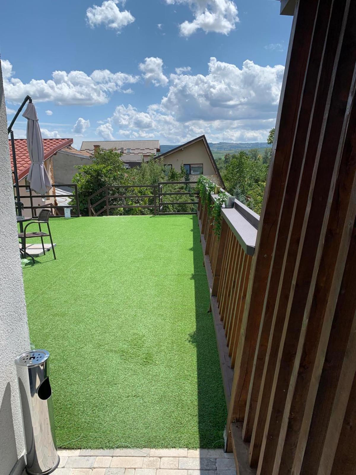 Luxus Cluj Airport Apartments Buitenkant foto