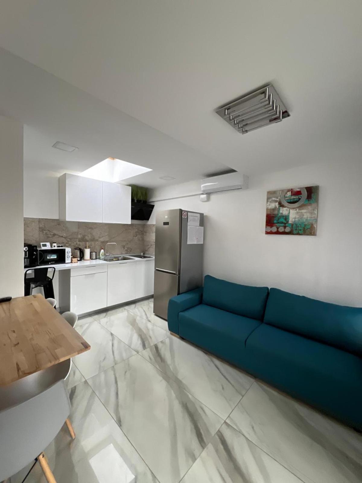 Luxus Cluj Airport Apartments Buitenkant foto